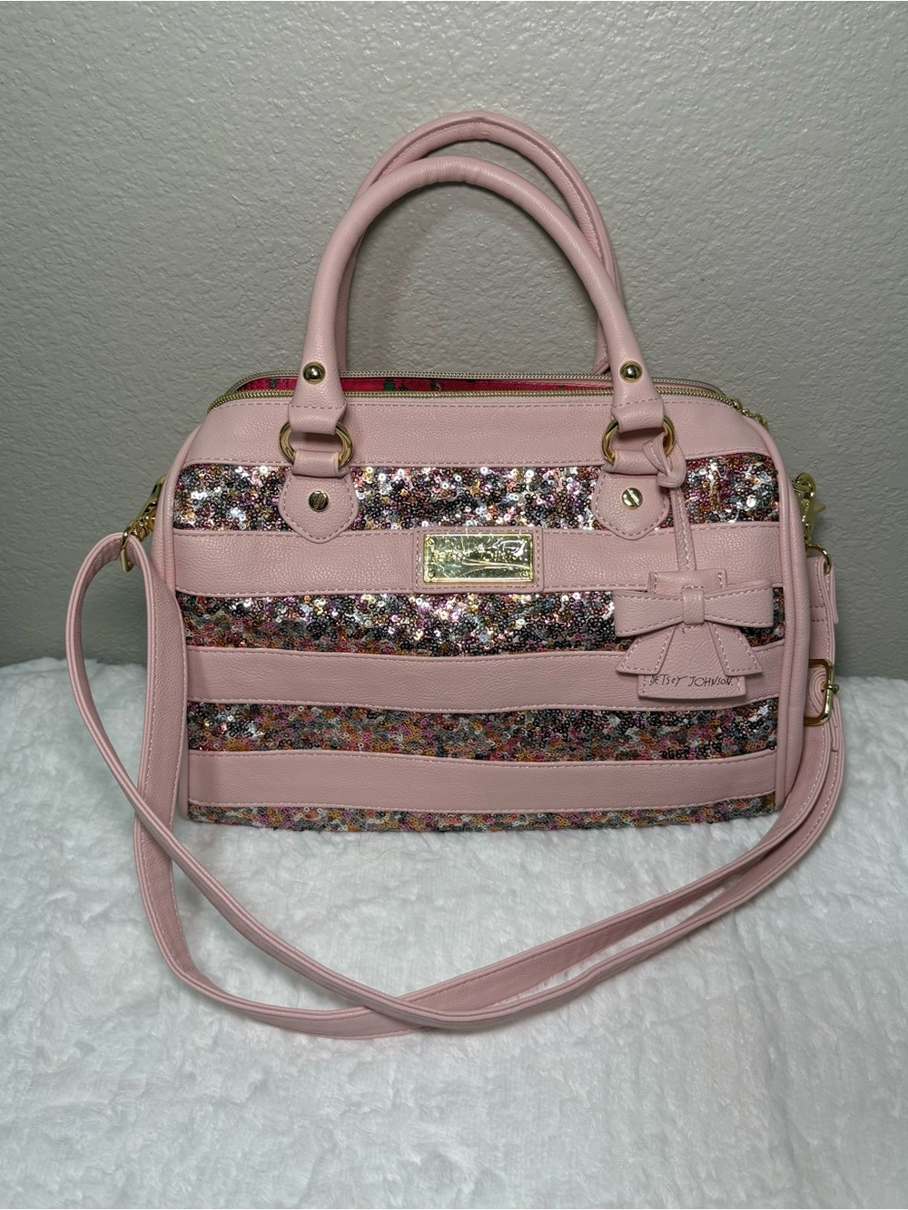 💖 Betsey Johnson Pink Sequin Satchel Crossbody Bag